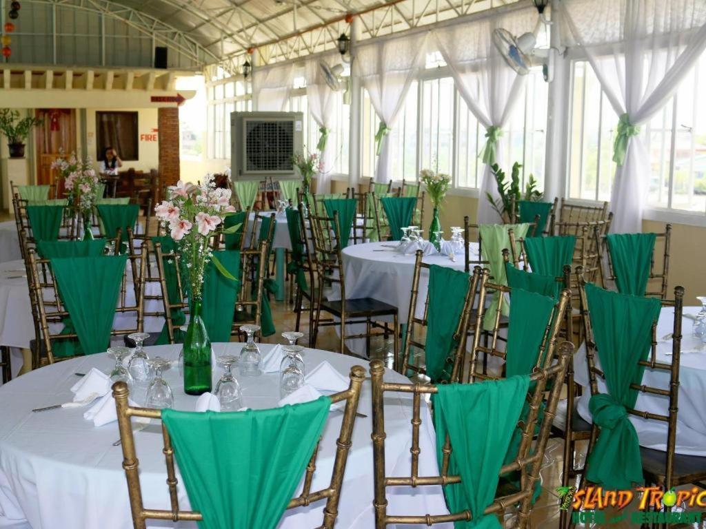 Island Tropic Hotel And Restaurant Alaminos Extérieur photo