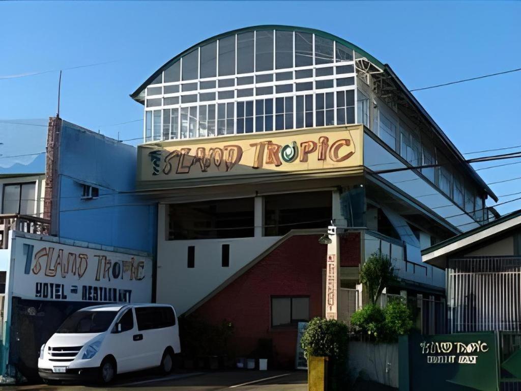 Island Tropic Hotel And Restaurant Alaminos Extérieur photo